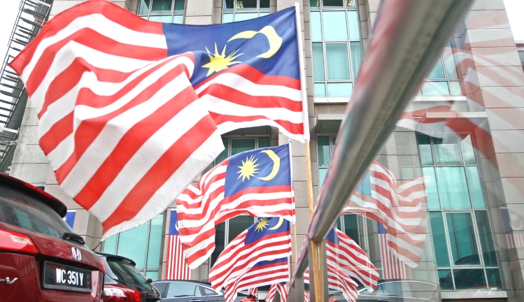 资讯标签:马来西亚-马来西亚禁收发带网络链接手机短信以遏制诈骗
